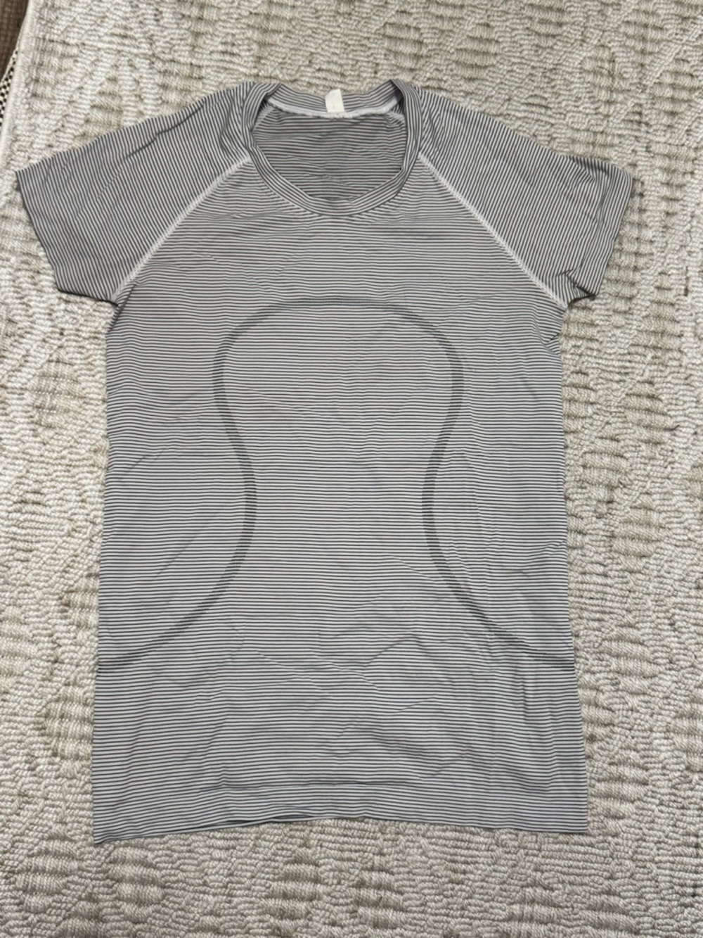 Lululemon Swiftly Tech Short Sleeve Athletic Tee in Black and White